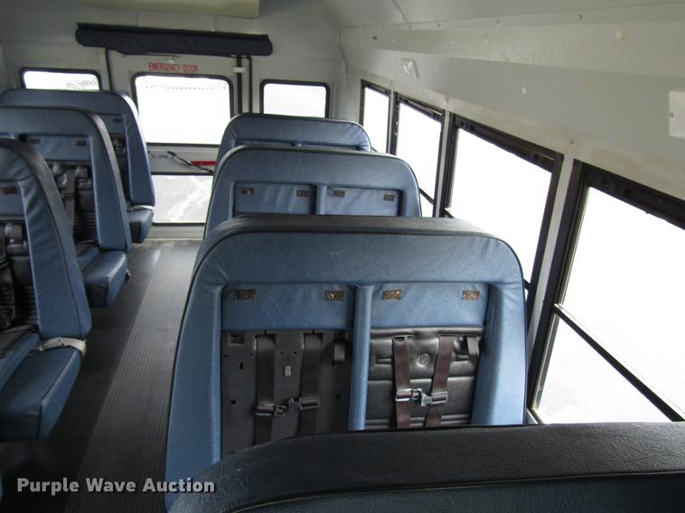 image for item DB6759 2004 Chevrolet Express G3500 school bus