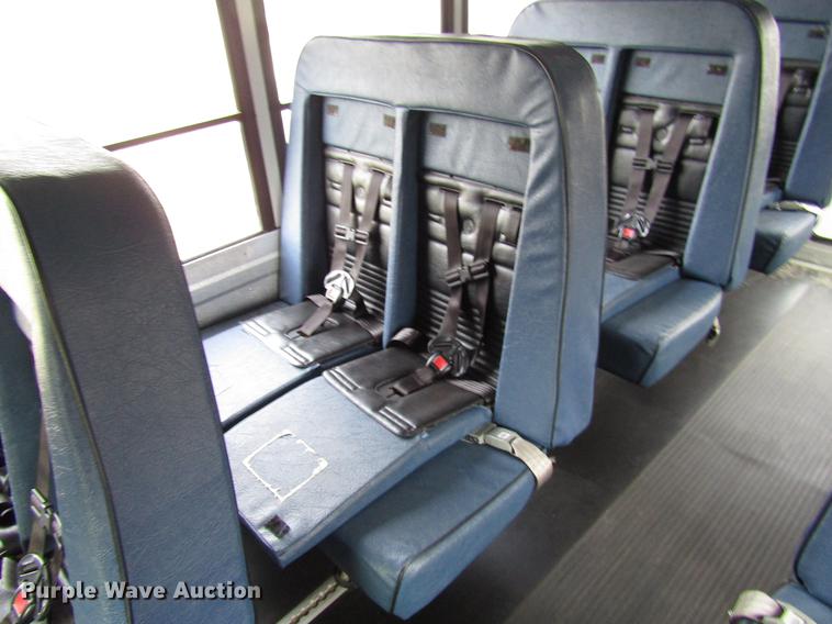 image for item DB6759 2004 Chevrolet Express G3500 school bus