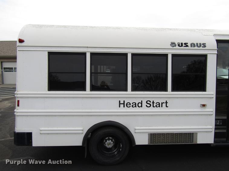 image for item DB6759 2004 Chevrolet Express G3500 school bus