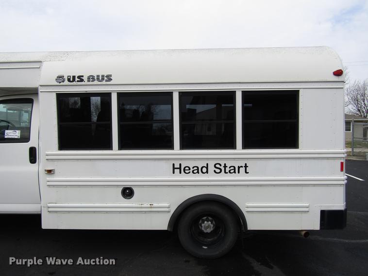 image for item DB6759 2004 Chevrolet Express G3500 school bus