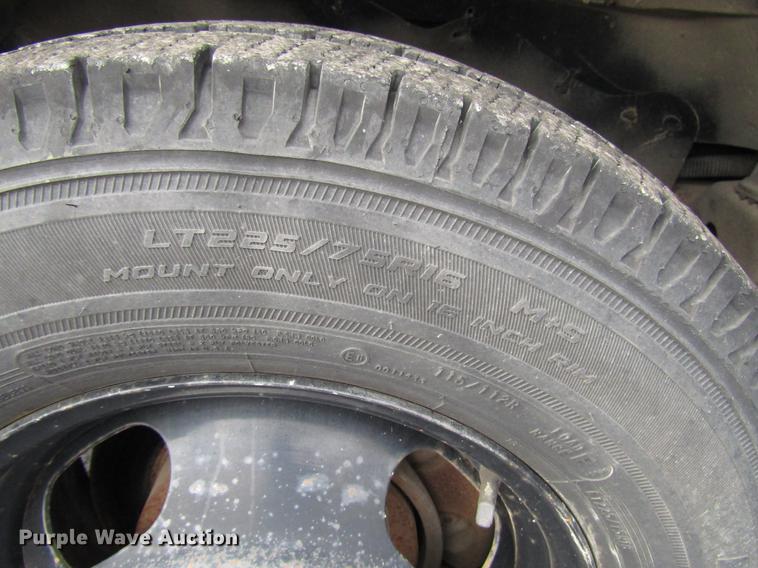 image for item DB6759 2004 Chevrolet Express G3500 school bus