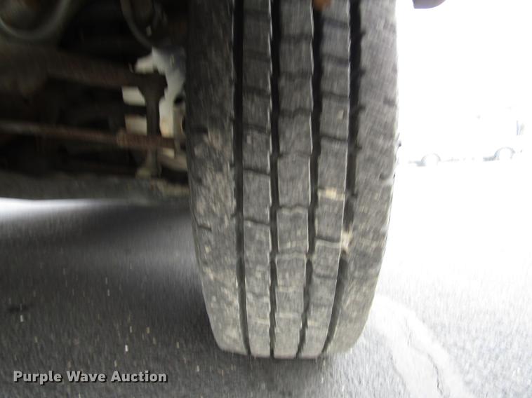 image for item DB6759 2004 Chevrolet Express G3500 school bus