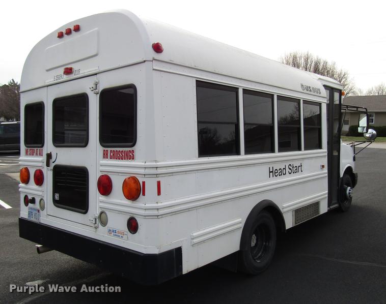 image for item DB6760 2004 Chevrolet Express G3500 school bus