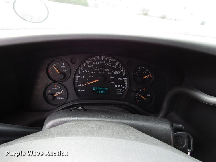 image for item DB6760 2004 Chevrolet Express G3500 school bus