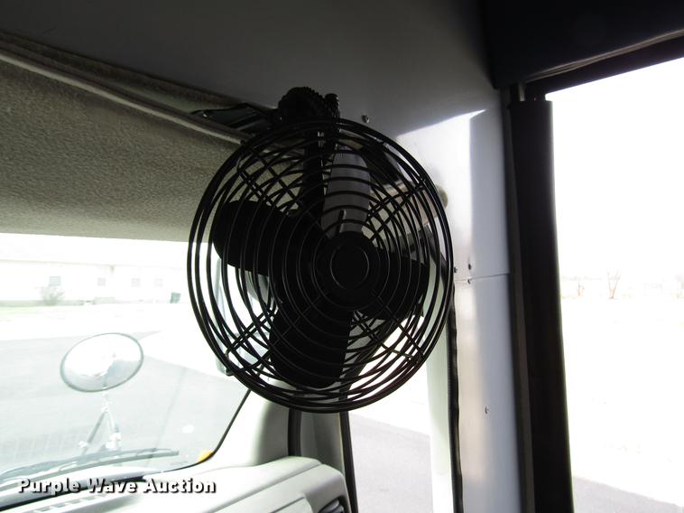 image for item DB6760 2004 Chevrolet Express G3500 school bus