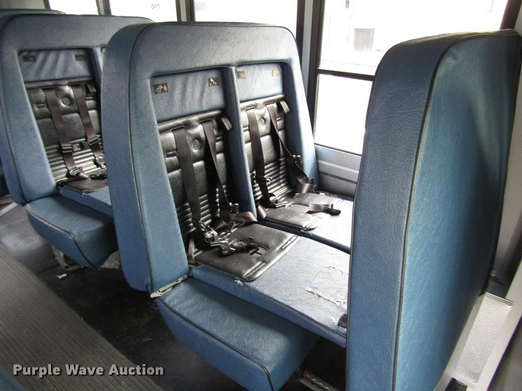 image for item DB6760 2004 Chevrolet Express G3500 school bus