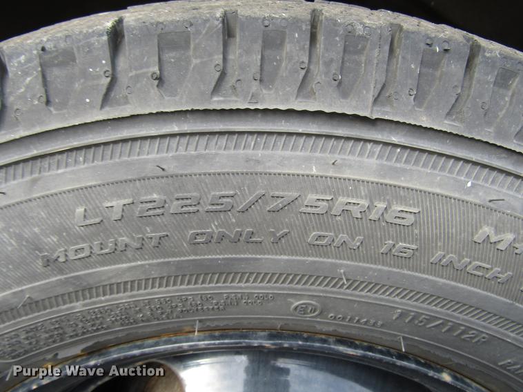 image for item DB6760 2004 Chevrolet Express G3500 school bus