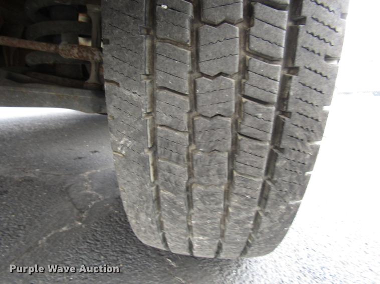 image for item DB6760 2004 Chevrolet Express G3500 school bus