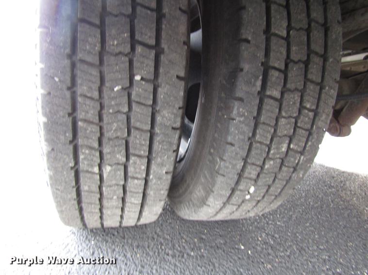 image for item DB6760 2004 Chevrolet Express G3500 school bus