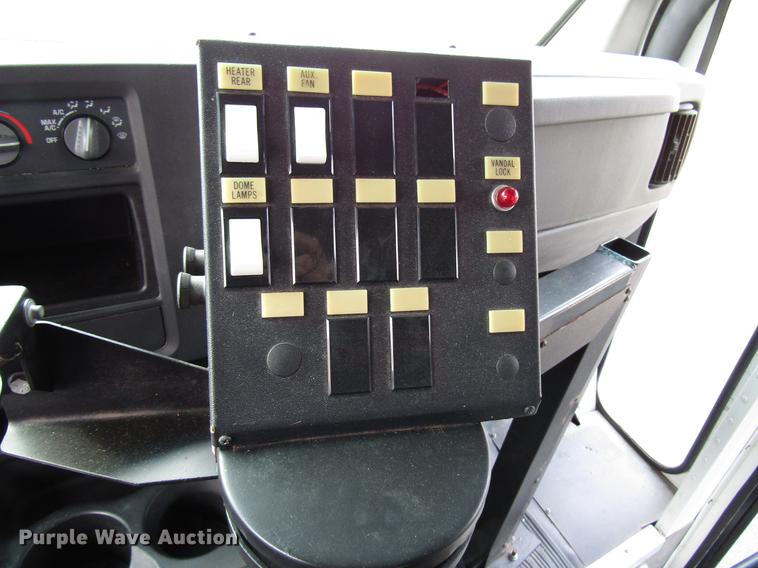 image for item DB6761 2003 Chevrolet Express G3500 school bus