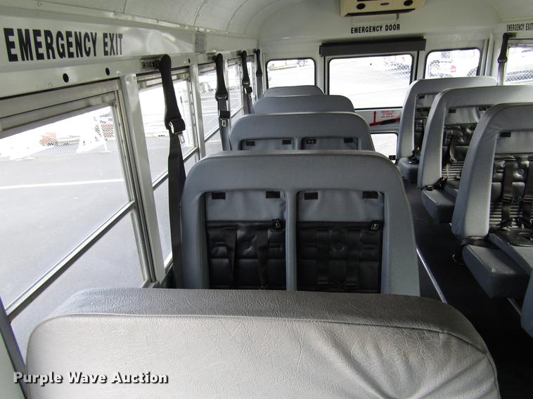image for item DB6761 2003 Chevrolet Express G3500 school bus