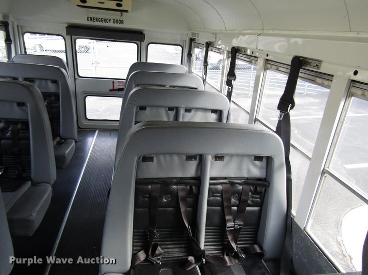 image for item DB6761 2003 Chevrolet Express G3500 school bus