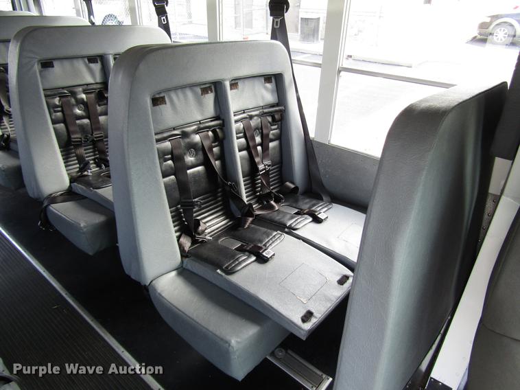 image for item DB6761 2003 Chevrolet Express G3500 school bus