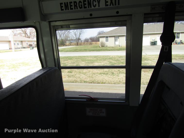 image for item DB6761 2003 Chevrolet Express G3500 school bus