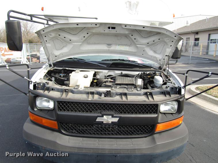 image for item DB6761 2003 Chevrolet Express G3500 school bus