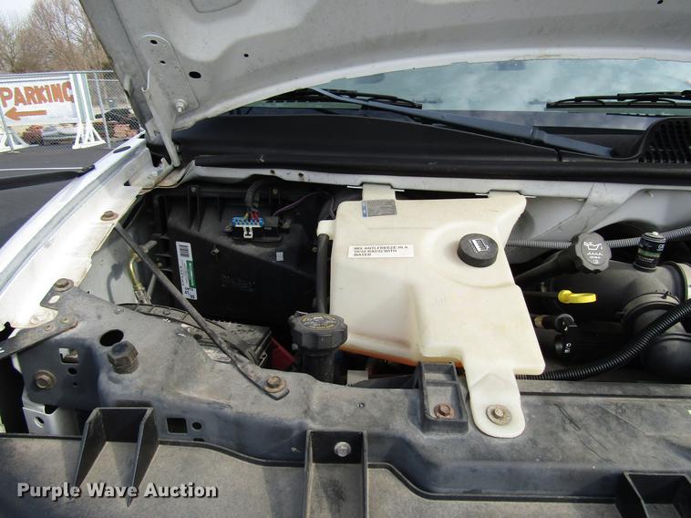 image for item DB6761 2003 Chevrolet Express G3500 school bus