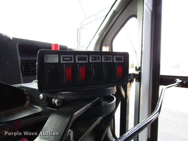 image for item DB6762 2004 Chevrolet Express G3500 school bus