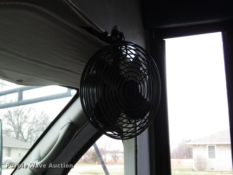 image for item DB6762 2004 Chevrolet Express G3500 school bus