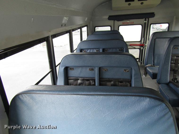 image for item DB6762 2004 Chevrolet Express G3500 school bus