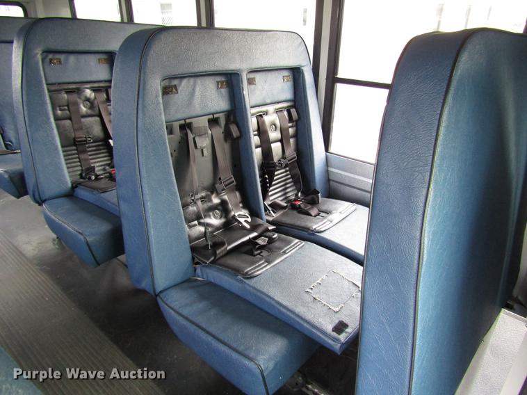 image for item DB6762 2004 Chevrolet Express G3500 school bus