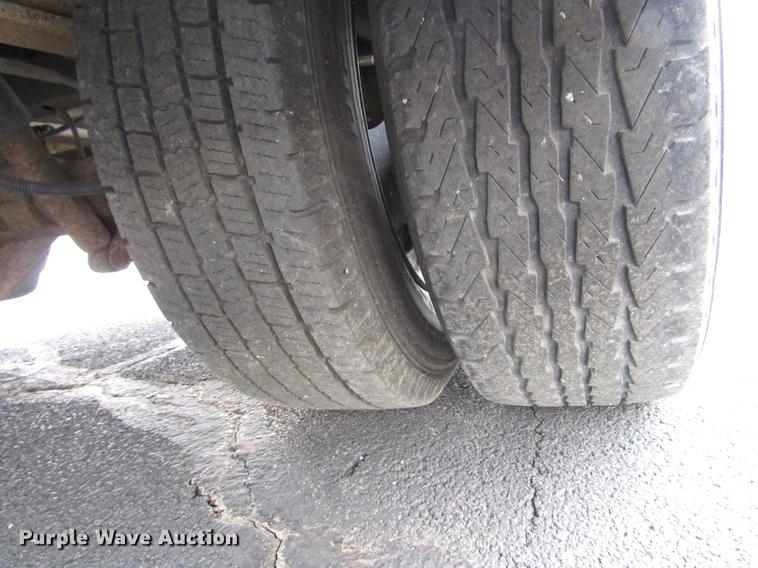 image for item DB6762 2004 Chevrolet Express G3500 school bus