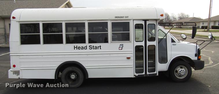 image for item DB6763 2003 Chevrolet Express G3500 school bus
