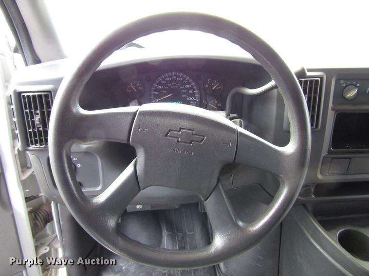 image for item DB6763 2003 Chevrolet Express G3500 school bus