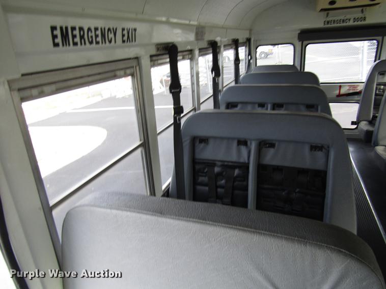 image for item DB6763 2003 Chevrolet Express G3500 school bus