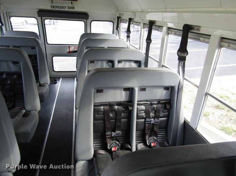 image for item DB6763 2003 Chevrolet Express G3500 school bus