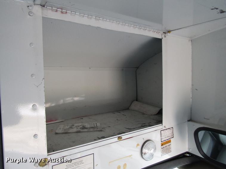 image for item DB6763 2003 Chevrolet Express G3500 school bus