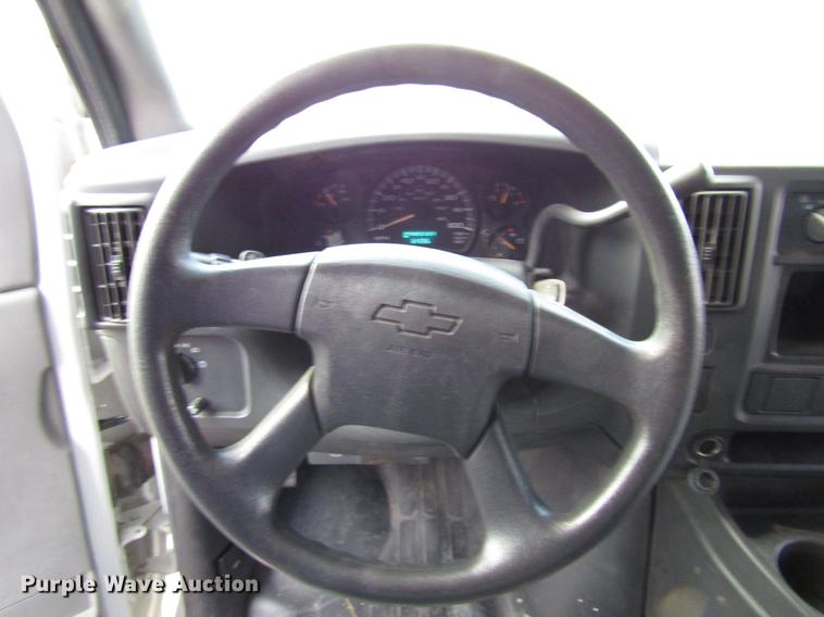 image for item DB6764 2003 Chevrolet Express G3500 school bus