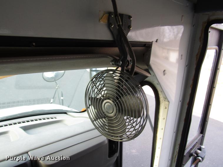 image for item DB6764 2003 Chevrolet Express G3500 school bus