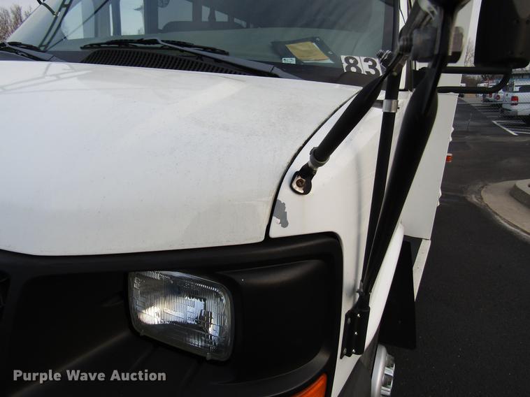 image for item DB6764 2003 Chevrolet Express G3500 school bus