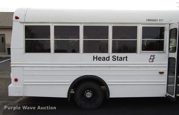 image for item DB6764 2003 Chevrolet Express G3500 school bus