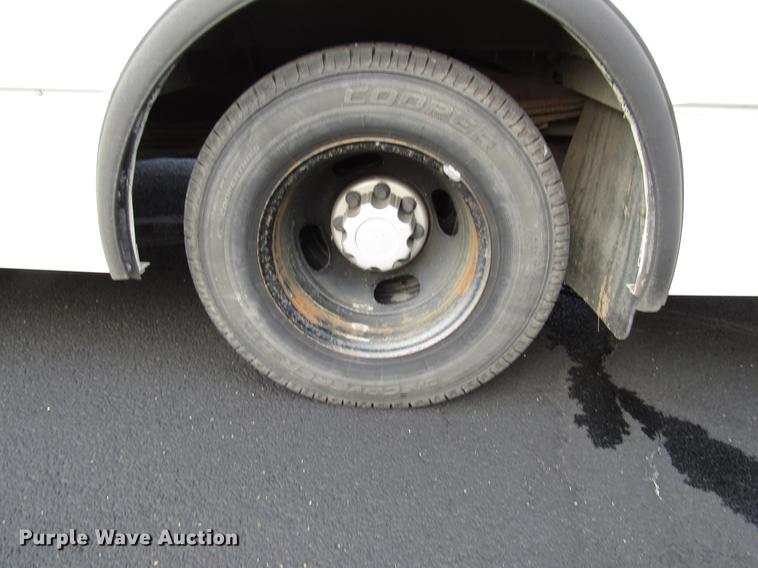 image for item DB6764 2003 Chevrolet Express G3500 school bus