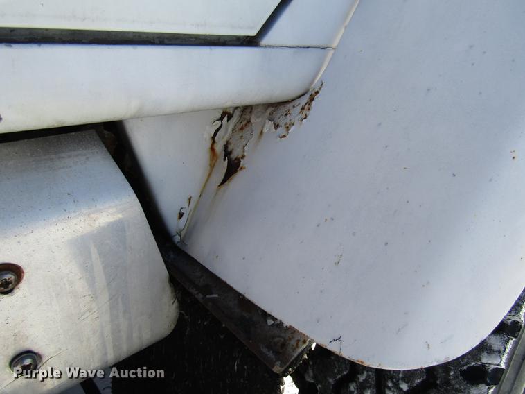 image for item DB6896 1989 International F2674 flatbed truck