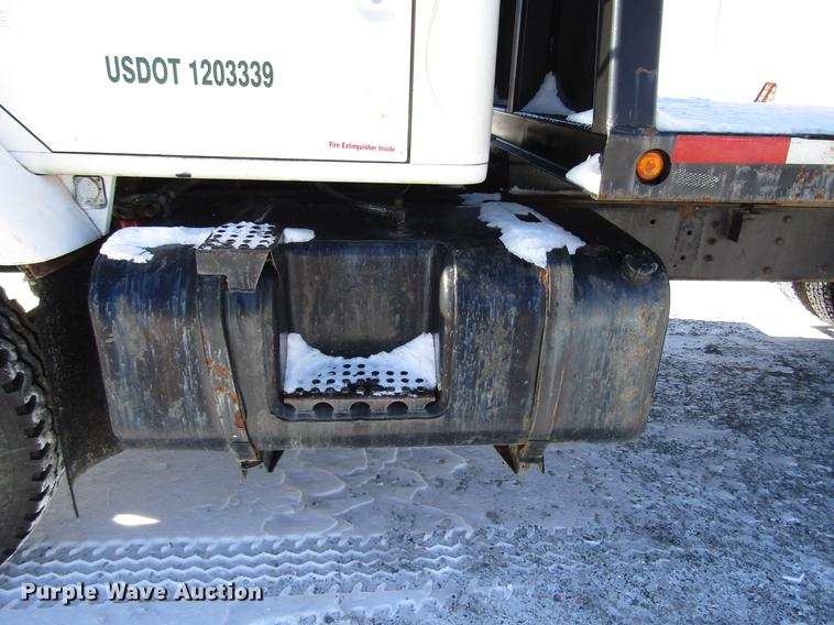 image for item DB6896 1989 International F2674 flatbed truck