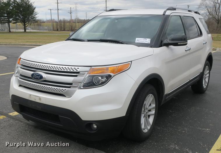 image for item DB8874 2013 Ford Explorer XLT SUV