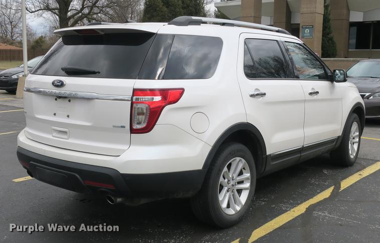 image for item DB8874 2013 Ford Explorer XLT SUV