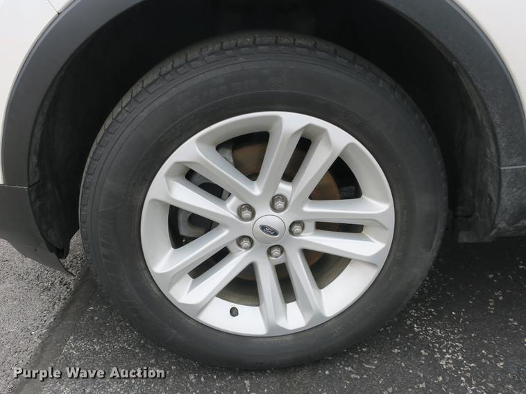 image for item DB8874 2013 Ford Explorer XLT SUV