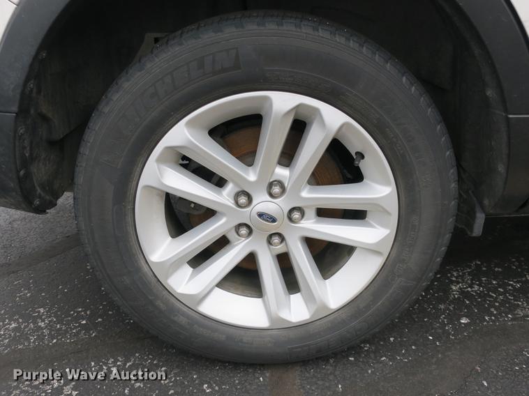 image for item DB8874 2013 Ford Explorer XLT SUV