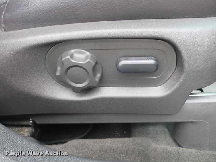 image for item DB8874 2013 Ford Explorer XLT SUV