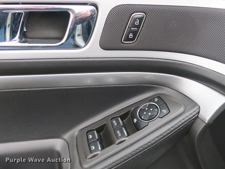 image for item DB8874 2013 Ford Explorer XLT SUV