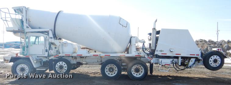 image for item DD5877 1999 Oshkosh S2346 ready mix truck