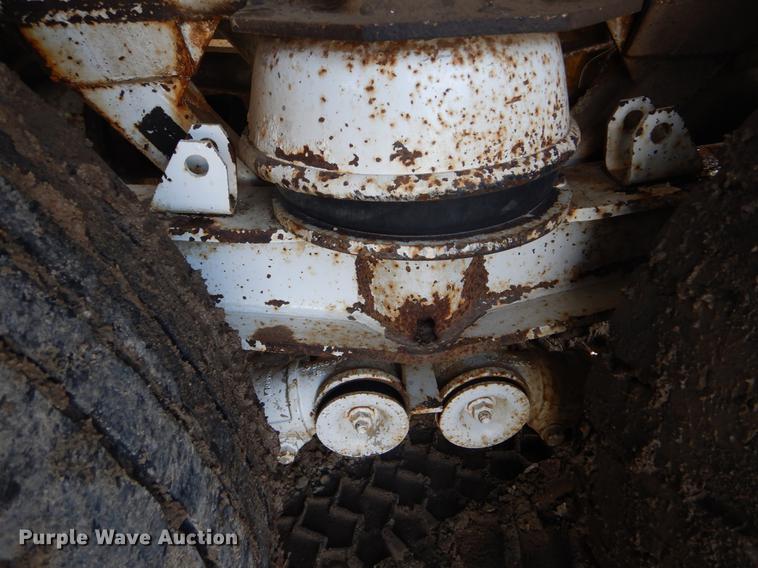 image for item DD5877 1999 Oshkosh S2346 ready mix truck