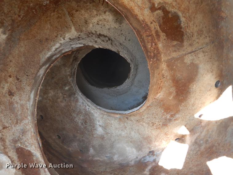 image for item DD5877 1999 Oshkosh S2346 ready mix truck