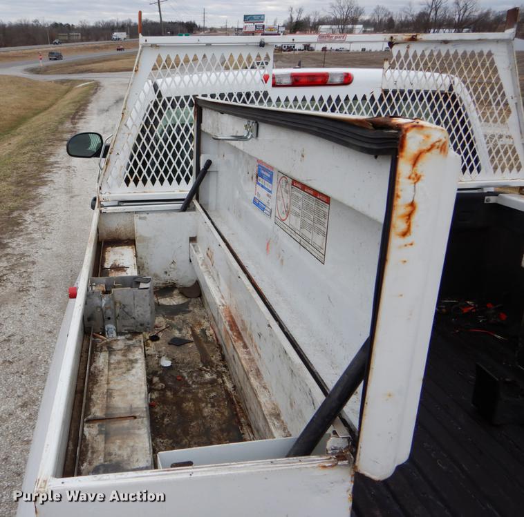 image for item DE6056 2010 Chevrolet Silverado 2500HD Ext. Cab pickup truck