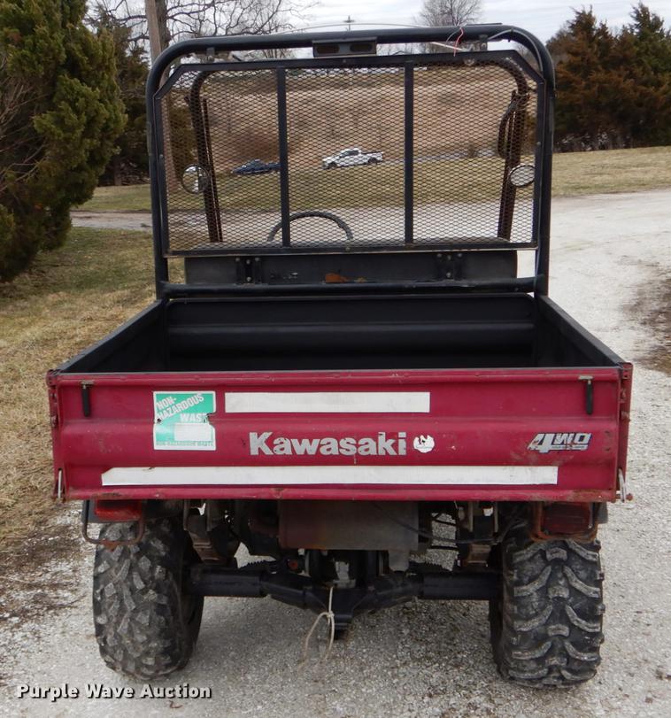image for item DE6057 2004 Kawasaki Mule 3010 utility vehicle