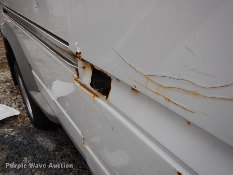 image for item DE6058 2006 Dodge Sprinter 3500 van