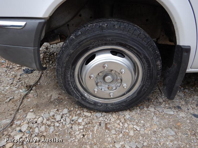 image for item DE6058 2006 Dodge Sprinter 3500 van